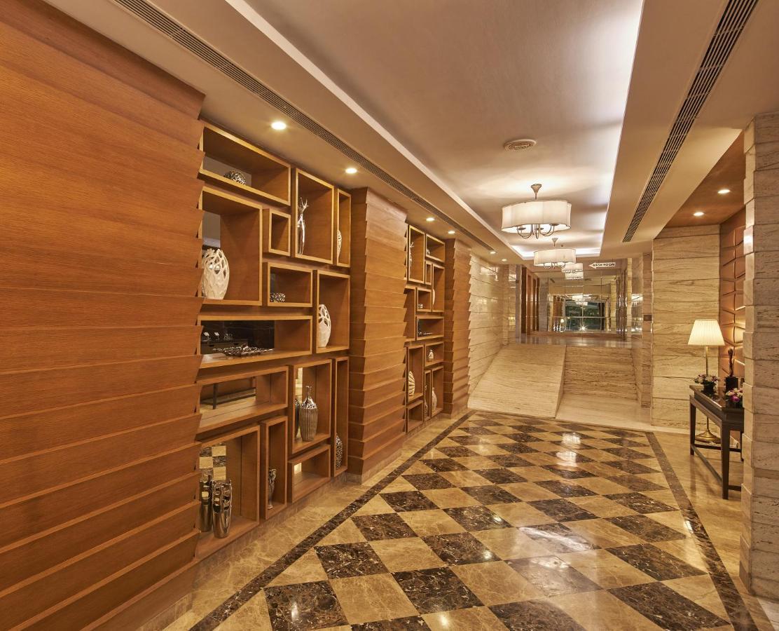 Royal Orchid Central Grazia, Нави Мумбай Екстериор снимка